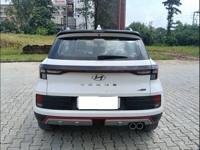 Second-hand 2023 Hyundai Venue SX Opt Knight Turbo for sale in Dehradun-1