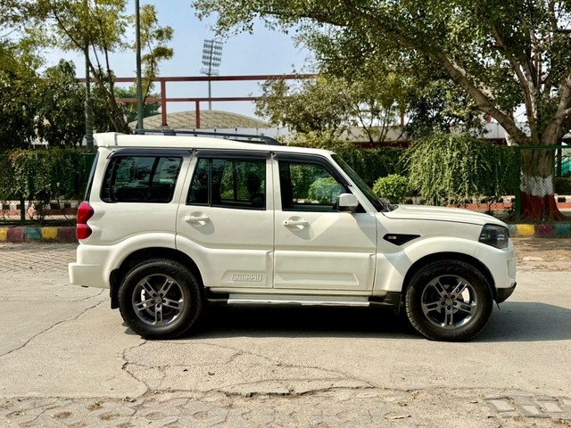 Second-hand 2018 Mahindra Scorpio S3 7 Seater for sale in New Delhi-1