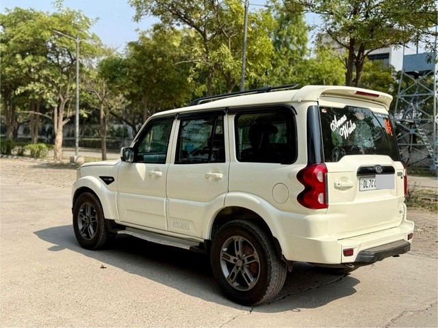 Second-hand 2018 Mahindra Scorpio S3 7 Seater for sale in New Delhi-7