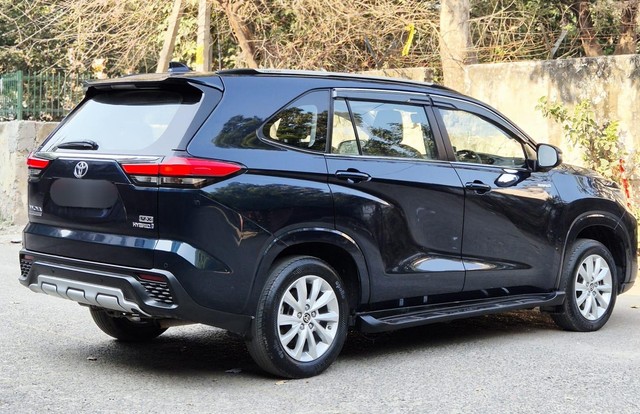 Second-hand 2024 Toyota Innova Hycross VX(O) 7STR Hybrid for sale in New Delhi-2