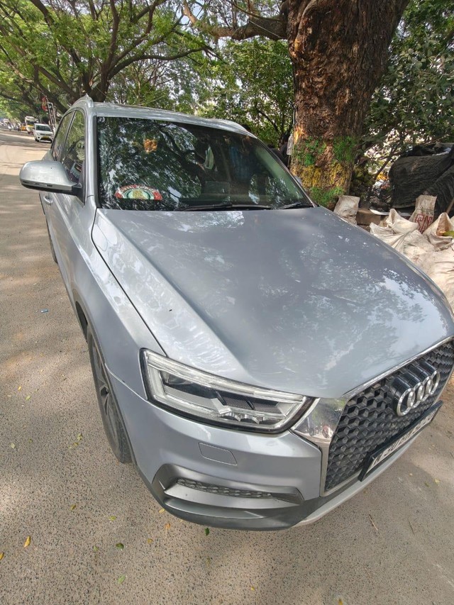 Second-hand 2019 Audi Q3 35 TDI Quattro Premium Plus for sale in Chennai-4