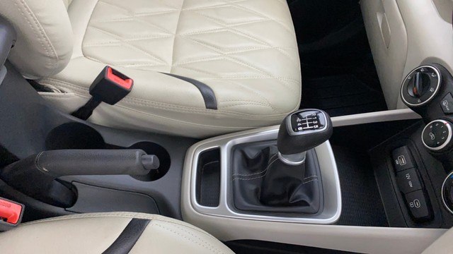 Second-hand 2022 Hyundai Venue S Turbo iMT for sale in Navi Mumbai-13