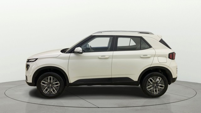 Second-hand 2022 Hyundai Venue S Turbo iMT for sale in Navi Mumbai-5