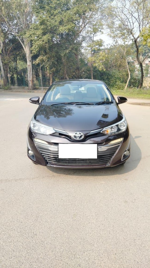Second-hand 2018 Toyota Yaris G CVT BSIV for sale in New Delhi-4