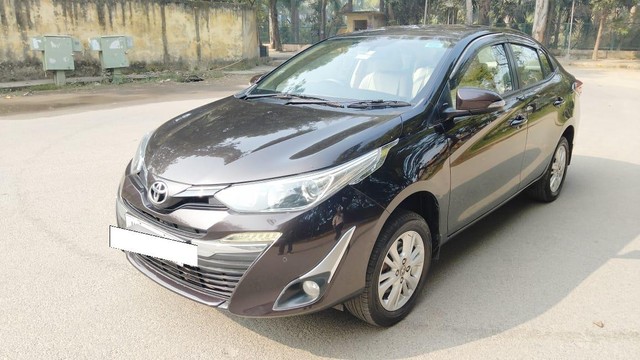 Second-hand 2018 Toyota Yaris G CVT BSIV for sale in New Delhi-3