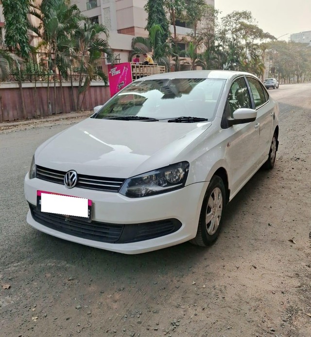 Second-hand 2011 Volkswagen Vento Petrol Comfortline for sale in Surat-2
