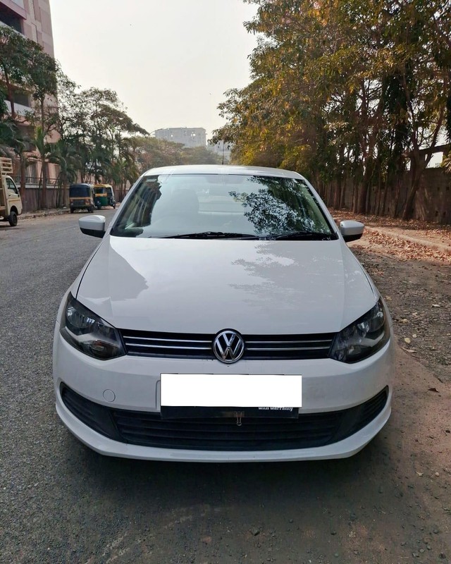 Second-hand 2011 Volkswagen Vento Petrol Comfortline for sale in Surat-3
