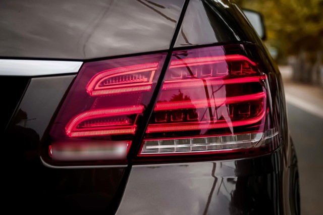 Mercedes-Benz E-Class E 200 CGI Second-hand 2014 Mercedes-Benz E-Class E 200 CGI for sale in New Delhi-2