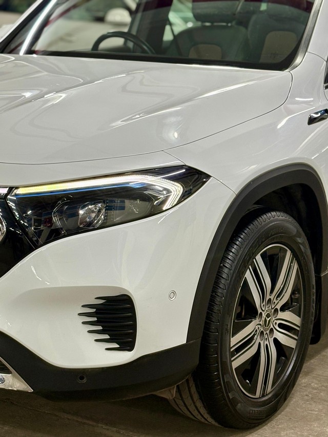 Second-hand 2023 Mercedes-Benz EQB 300 4Matic for sale in Mumbai-12