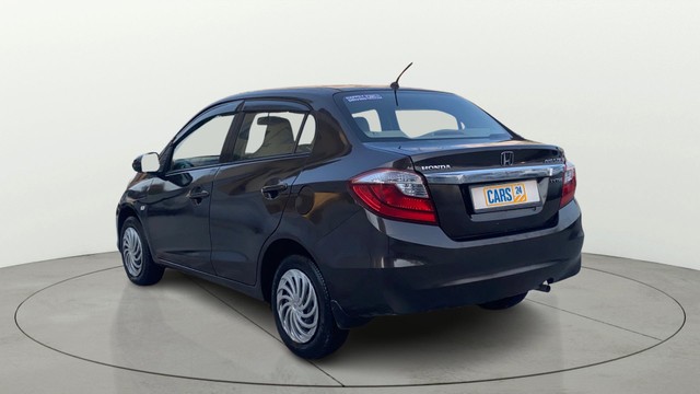Second-hand 2017 Honda Amaze S Petrol BSIV for sale in Patna-4
