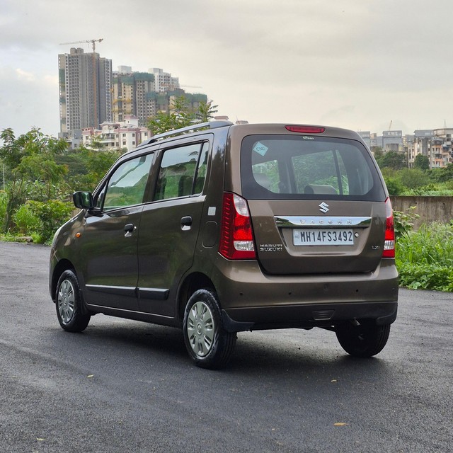 Second-hand 2016 Maruti Wagon R LXI CNG for sale in Pune-3