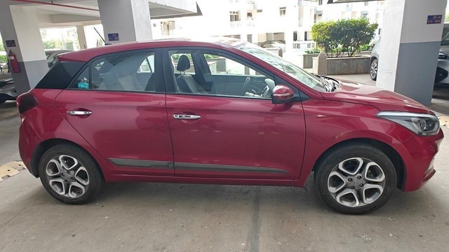 Second-hand 2018 Hyundai i20 1.2 Asta Option for sale in Bangalore-1