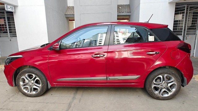 Second-hand 2018 Hyundai i20 1.2 Asta Option for sale in Bangalore-4