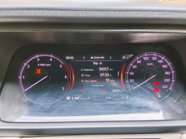 Second-hand 2023 Mahindra XUV700 MX 5Str Diesel for sale in Gurgaon-17