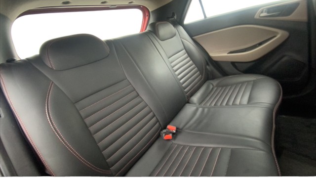 Second-hand 2017 Hyundai i20 Asta 1.2 for sale in Chennai-16