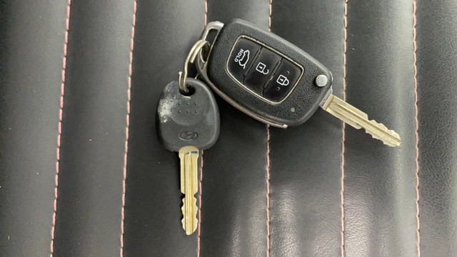 Second-hand 2017 Hyundai i20 Asta 1.2 for sale in Chennai-21