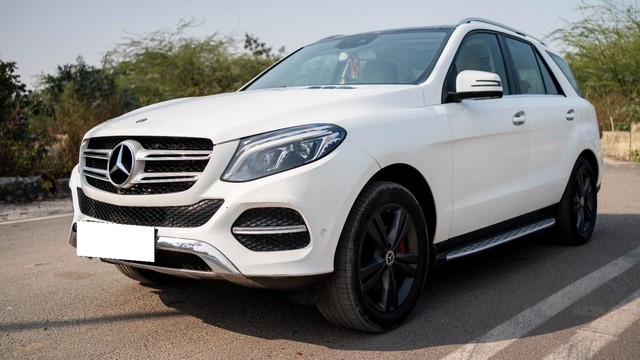 Second-hand 2019 Mercedes-Benz GLE 350d for sale in New Delhi-2
