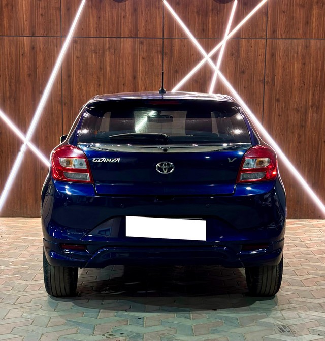 Second-hand 2019 Toyota Glanza V CVT for sale in Madurai-2