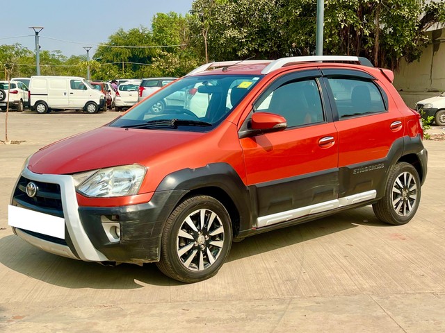 Second-hand 2014 Toyota Etios Cross 1.4L VD for sale in Ahmedabad-8