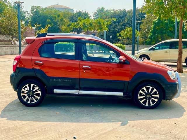 Second-hand 2014 Toyota Etios Cross 1.4L VD for sale in Ahmedabad-1