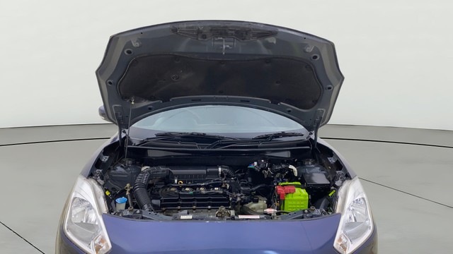 Second-hand 2019 Maruti Swift VXI AMT for sale in Ahmedabad-9