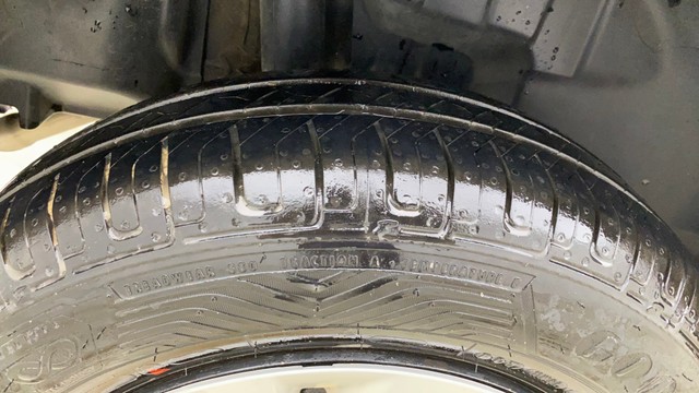 Second-hand 2019 Maruti Swift VXI AMT for sale in Ahmedabad-29