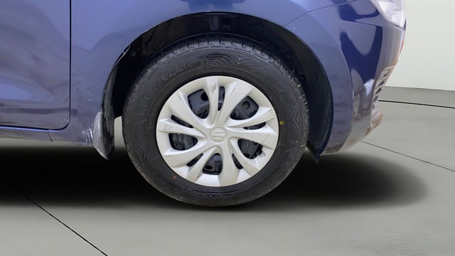 Second-hand 2019 Maruti Swift VXI AMT for sale in Ahmedabad-23