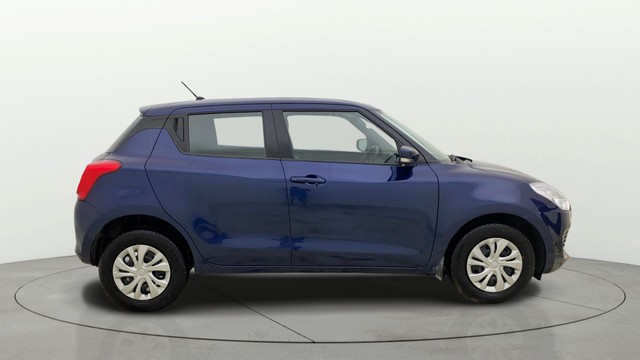Second-hand 2019 Maruti Swift VXI AMT for sale in Ahmedabad-1