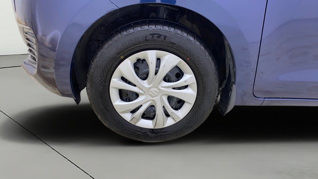 Second-hand 2019 Maruti Swift VXI AMT for sale in Ahmedabad-25