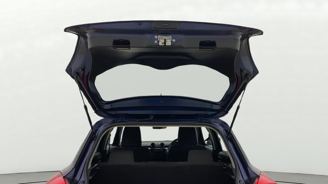 Second-hand 2019 Maruti Swift VXI AMT for sale in Ahmedabad-20