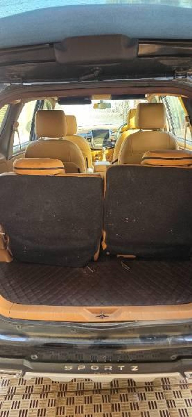 Second-hand 2011 Toyota Innova 2.5 VX (Diesel) 8 Seater BS IV for sale in Navi Mumbai-3