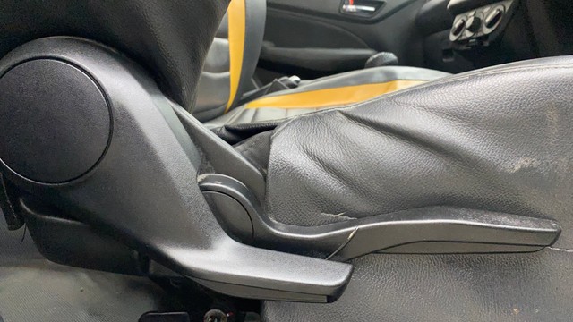 Second-hand 2019 Maruti Suzuki Swift VXI AMT for sale in Hyderabad-18