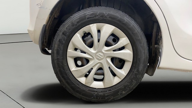 Second-hand 2019 Maruti Suzuki Swift VXI AMT for sale in Hyderabad-24