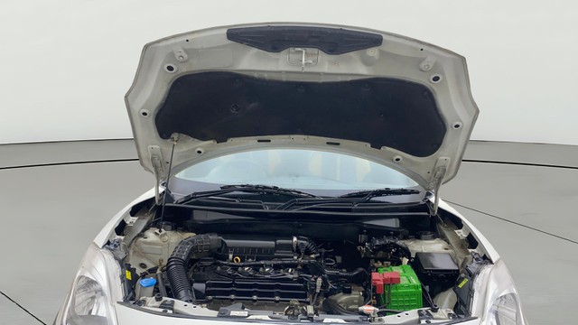 Second-hand 2019 Maruti Suzuki Swift VXI AMT for sale in Hyderabad-9