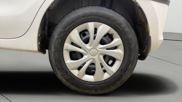 Second-hand 2019 Maruti Suzuki Swift VXI AMT for sale in Hyderabad-26