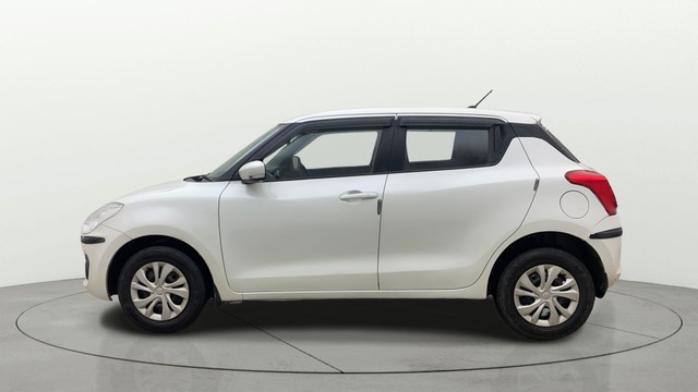 Second-hand 2019 Maruti Suzuki Swift VXI AMT for sale in Hyderabad-5