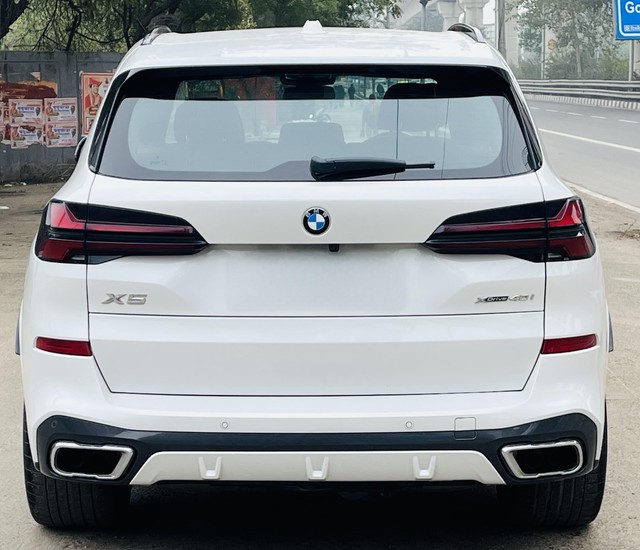 Second-hand 2024 BMW X5 xDrive40i M Sport for sale in New Delhi-6