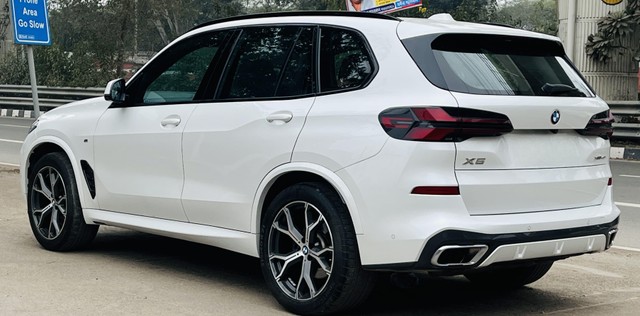 Second-hand 2024 BMW X5 xDrive40i M Sport for sale in New Delhi-3