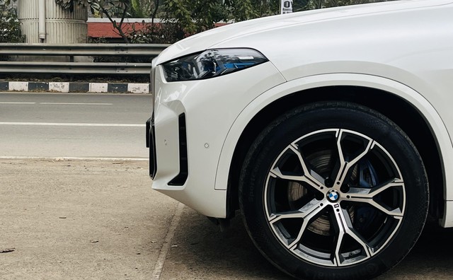 Second-hand 2024 BMW X5 xDrive40i M Sport for sale in New Delhi-4