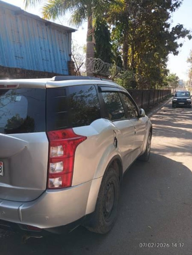 Second-hand 2014 Mahindra XUV500 W6 2WD for sale in Gwalior-6