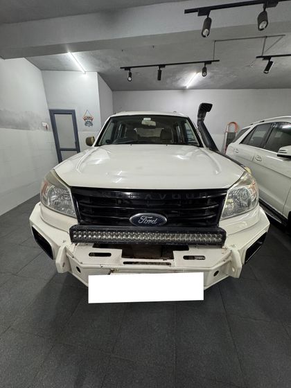 2011 Ford Endeavour 3.0L 4X4 AT