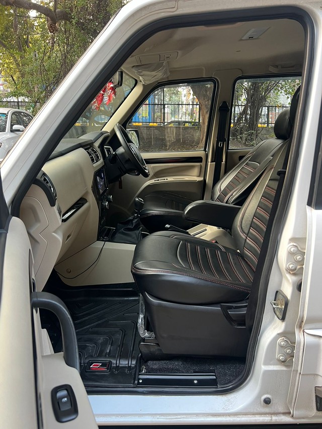 Mahindra Scorpio S 11 Second-hand 2025 Mahindra Scorpio S 11 for sale in New Delhi-10
