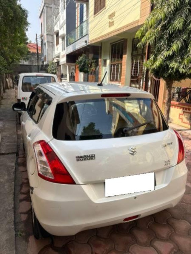 Second-hand 2012 Maruti Suzuki Swift ZDi for sale in Mandsaur-1
