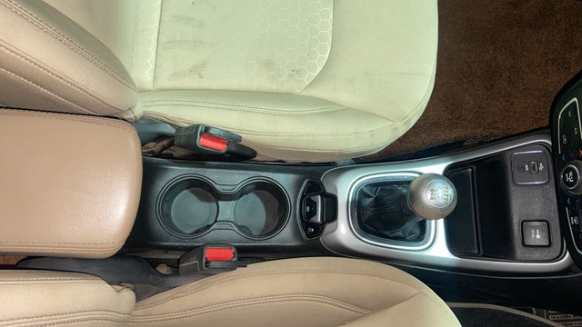 Second-hand 2017 Jeep Compass 2.0 Longitude BSIV for sale in Surat-23