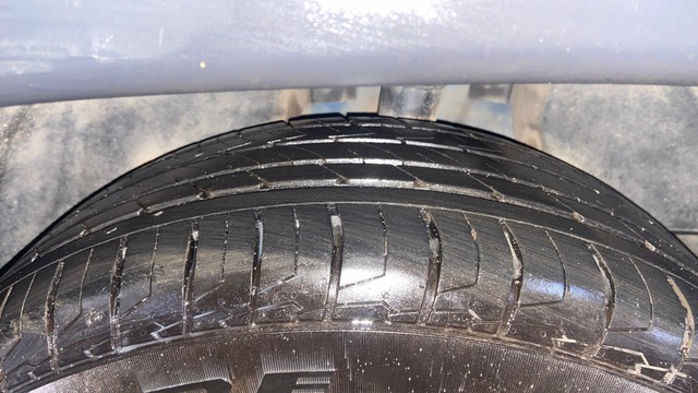 Second-hand 2017 Jeep Compass 2.0 Longitude BSIV for sale in Surat-5