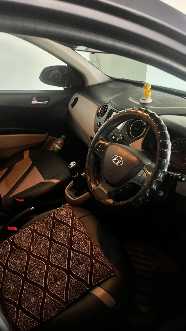 Second-hand 2017 Hyundai Grand i10 Sportz Plus for sale in Hyderabad-3