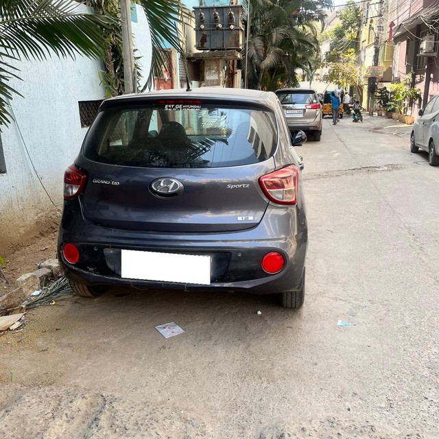 Second-hand 2017 Hyundai Grand i10 Sportz Plus for sale in Hyderabad-1