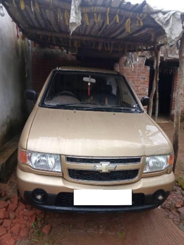 Chevrolet Tavera B1-7 seats BSII Second-hand 2011 Chevrolet Tavera B1-7 seats BSII for sale in Nuapada-0