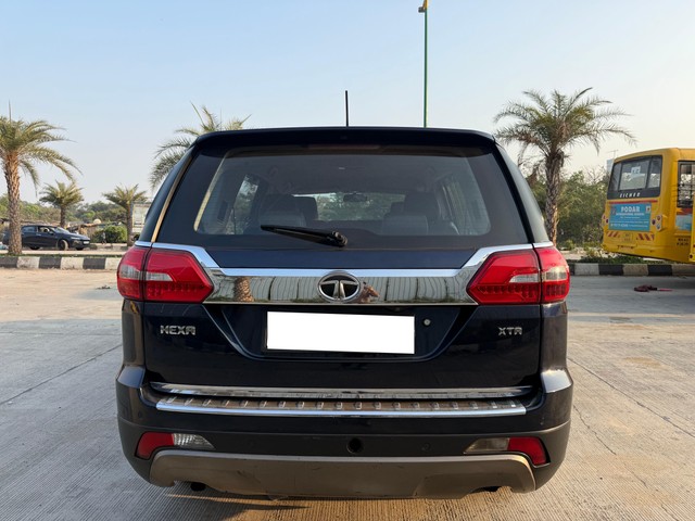 Second-hand 2017 Tata Hexa XTA for sale in Thane-2