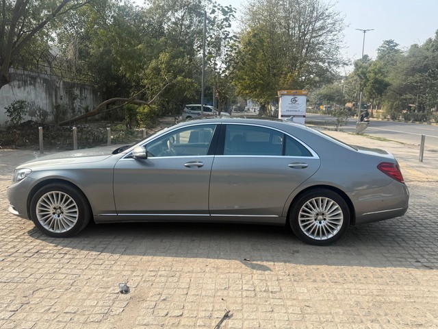 Second-hand 2015 Mercedes-Benz S-Class Maybach S500 for sale in New Delhi-3